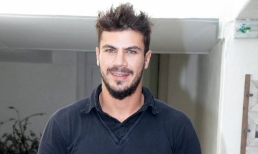 Άκης Πετρετζίκης: «Ποτέ δεν έκρυψα τις κοπέλες μου»