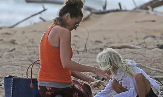 Julia Roberts: Ψάχνοντας για κοχύλια