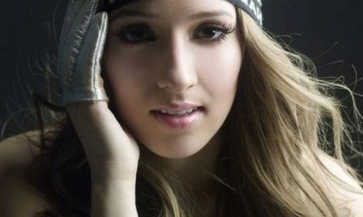 Σοκαρισμένη η Καλομοίρα από το μακελειό στο Κολοράντο!