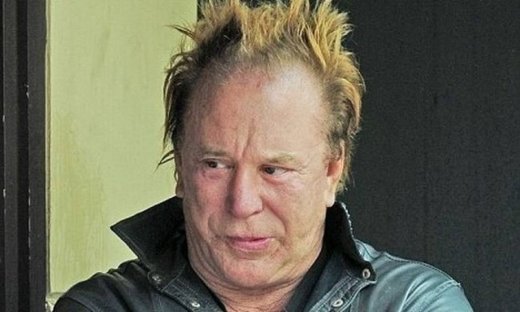 Νέες σοκαριστικές φωτογραφίες του Mickey Rourke