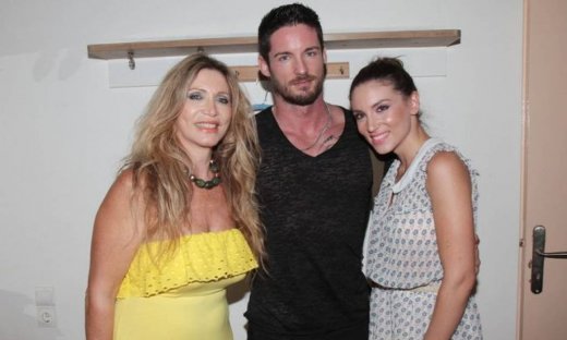 Η οικογένεια… Οικονομάκου!