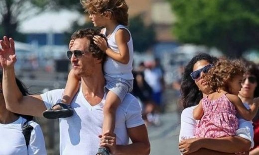 Η οικογένεια McConaughey διασκεδάζει