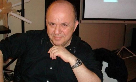 Νίκος Μουρατίδης: «Σταρ στην Ελλάδα είναι αυτοί “αναγκάζουν” να πληρώσει για να τους δει και να τους ακούσει»