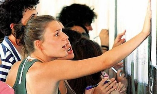 Η κρίση επηρεάζει και τις βάσεις