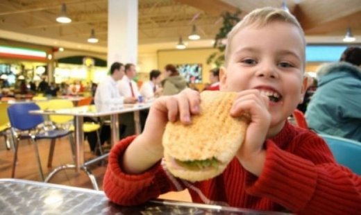 Εκστρατεία της Michelle Obama για τη σωστή διατροφή των παιδιών!