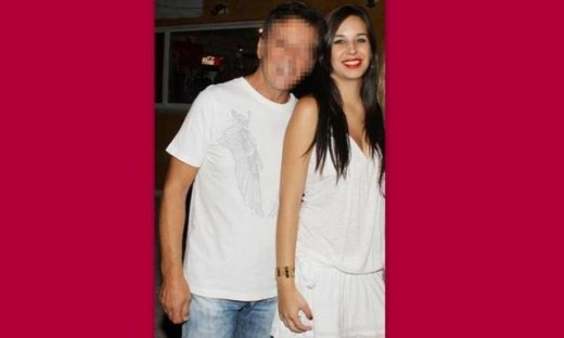 Δείτε την καλά και βρείτε ποιος είναι ο επώνυμος Έλληνας πατέρας της! (φωτό)