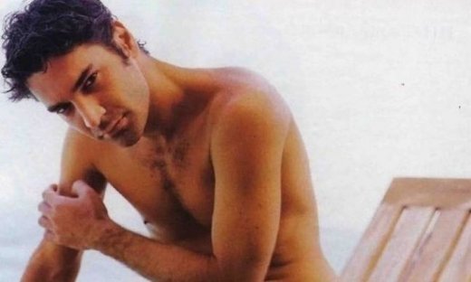 Παπακαλιάτης: Γυμνός και στην νέα του ταινία