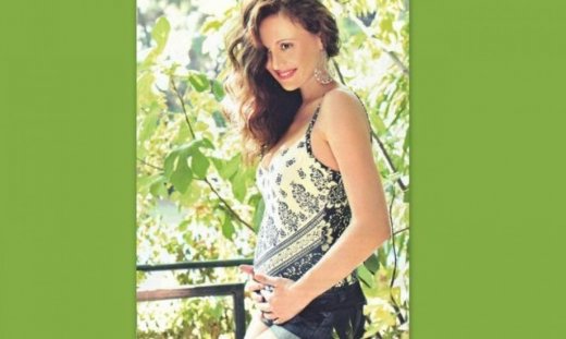 Αγγελική Λάμπρη: «Δεν αγχώνομαι για την καριέρα μου. Θέλω να μείνω με το μωρό μου και να το χαρώ»