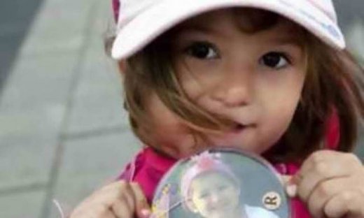 Πάσχει από καρκίνο του μαστού και είναι μόλις δύο ετών