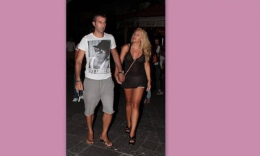 Μαστροκώστα-Δέλλας: Χέρι-χέρι στα σοκάκια της Ρόδου!