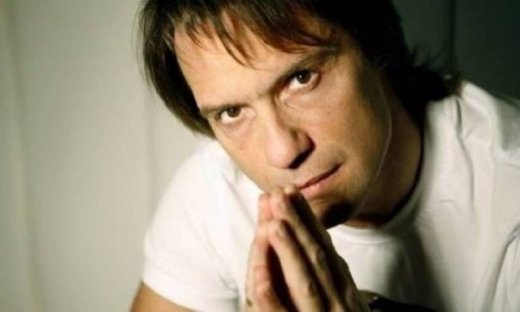 Στράτος Τζώρτζογλου: Μετά τον χωρισμό φεύγει για Κύπρο!