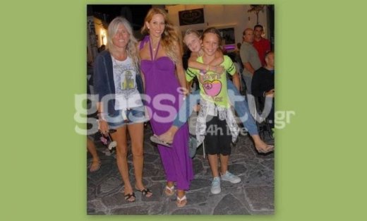 Αννίτα Ναθαναήλ: Ευτυχισμένες στιγμές στην Μύκονο