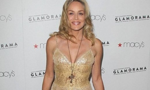 Sharon Stone: Η πιο… νέα 54χρονη