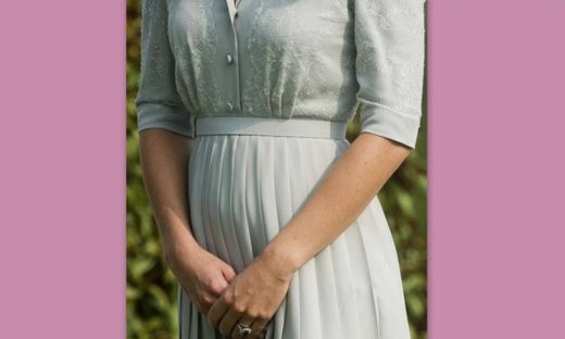 Η κοιλίτσα της άρχισε να φουσκώνει! (φωτό)