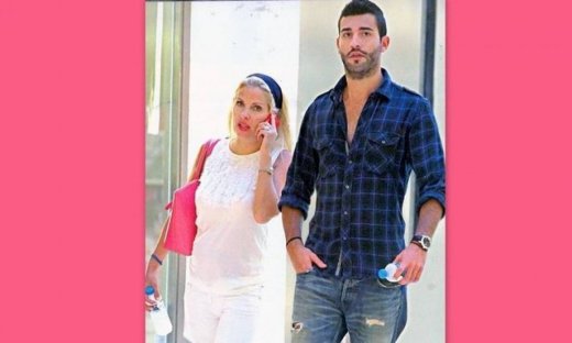 Ελένη Μενεγάκη: Ψώνια με τον αδελφό της Θοδωρή (φωτό)!