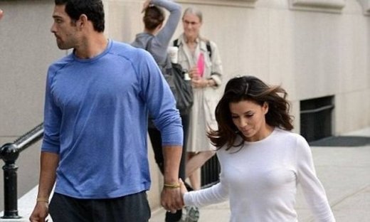 Eva Longoria: Τι λέει για τις φήμες περί εγκυμοσύνης της;