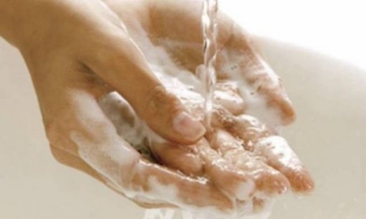 'Ερευνα: Γάλλοι και Βρετανοί οι πιο βρώμικοι λαοί!