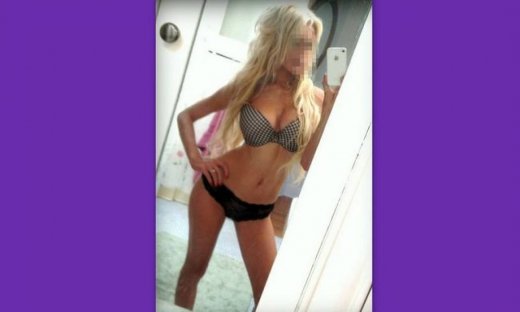 Γνωστή κυρία ανεβάζει συνεχώς σέξι πόζες στο twitter!