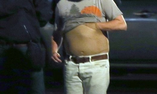 Δεν είναι και... φέτες αλλά έβαλε ψεύτικη κοιλιά για τον ρόλο του! (φωτό)