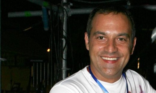 Κρατερός Κατσούλης: «Αν έχεις ανταγωνισμό με τον άνθρωπό σου, το έχεις χάσει το παιχνίδι»