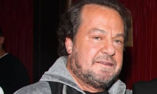 Γιάννης Πάριος: «Ανοίγω όλες τις τηλεοράσεις για ν’ ακούω θόρυβο»