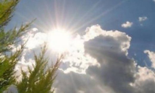 Χριστούγεννα με ήλιο και άνοδο της θερμοκρασίας