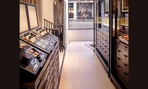 Άνοιξε: το πρώτο κατάστημα Burberry Beauty στο Λονδίνο