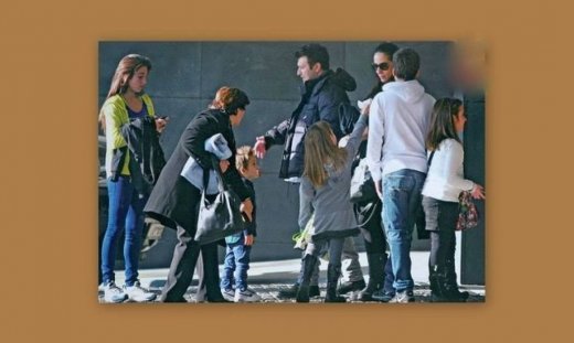 Γιάννης Πλούταρχος: Βόλτα με την οικογένειά του