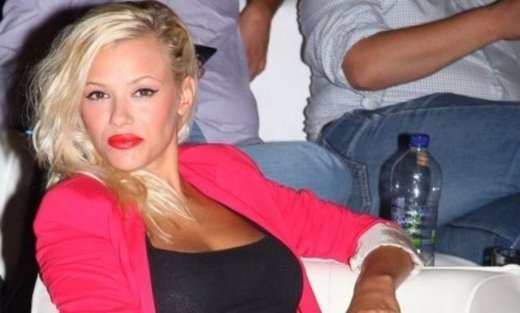 Λάουρα Νάργιες: «Θέλω να κάνω έναν παραδοσιακό, ποντιακό γάμο, όπως κάνουν στο χωριό μου»