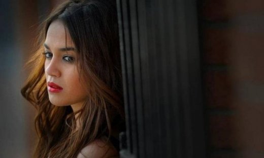 Συντετριμμένη η Πηνελόπη Πλάκα! Φίλος της έχασε την κοπέλα του σε τροχαίο