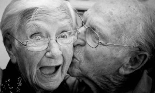 15 φωτογραφίες που θα σας κάνουν να πιστέψετε στον παντοτινό έρωτα