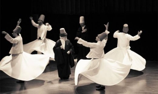 Oι περιστρεφόμενοι Δερβίσηδες έρχονται στην Ελλάδα