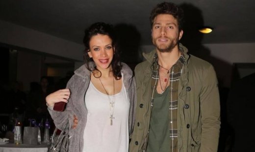 Έλλη Γελεβεσάκη-Γιώργος Μανίκας: Περιμένουν να κρατήσουν στην αγκαλιά το πρώτο τους παιδί από στιγμή σε στιγμή