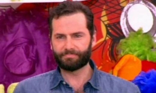 Εκνευρίστηκε ο Μπουγιούρης με τον Σταματόπουλο: «Άντε ρε σαχλαμάρα που μου κάνεις τέτοιες ερωτήσεις»