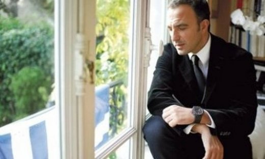 Νίκος Αλιάγας: «Δεν θα μπορούσα να διανοηθώ τη ζωή χωρίς τη γυναίκα που με αντέχει και με στηρίζει κάθε πρωί που ξυπνάω»