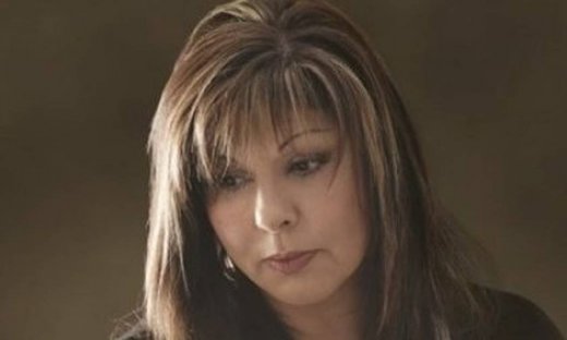 Η συγγραφέας Λένα Μαντά αποκαλύπτει: «Τα πρώτα χρήματα απ' τα βιβλία μου ήταν 300 ευρώ»