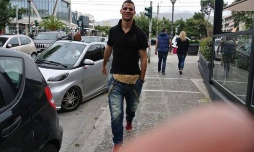 Παναγιώτης Ταχτσίδης: Για καφέ στην Γλυφάδα