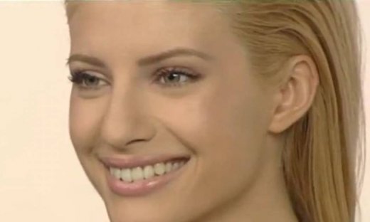 Ευαγγελία Αραβανή: «Είναι δικαίωμά μου να προβάλω ότι θέλω από την προσωπική μου ζωή»