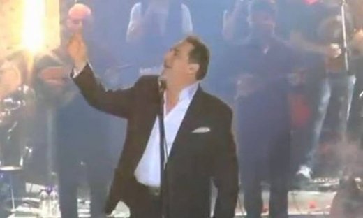 Καρράς- Πάολα- Παντελίδης: Πανικός στην πρεμιέρα τους στη Θεσσαλονίκη!