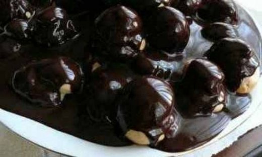 Απίθανο προφιτερόλ σοκολάτας!