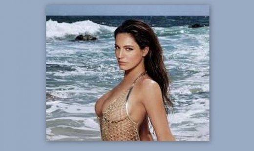 Kelly Brook: Φωτογραφίζεται και … αναστατώνει