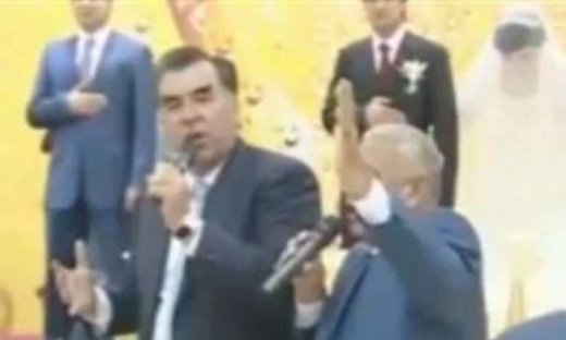 Βίντεο: Ο... φάλτσος πρόεδρος έγινε ρεζίλι στο Διαδίκτυο!