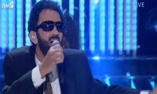 Κωνσταντίνος Καζάκος: Ως Σάκης Μπουλάς στο αποψινό «Your Face Sounds Familiar»