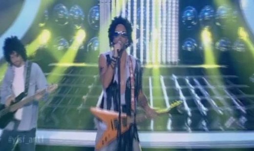 «Ρόκαρε» στην σκηνή του Your face sounds familiar o Κώστας Μαρτάκης!