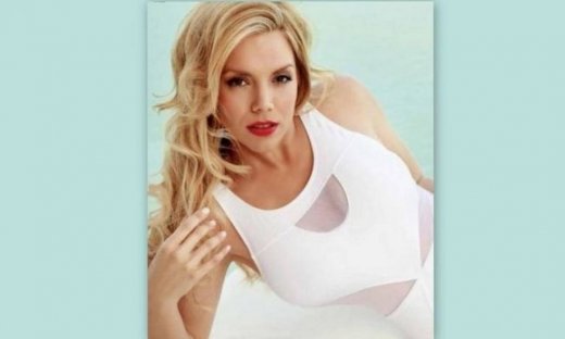 Your face sounds familiar: Κάποιος να σώσει την Κρυσταλλία