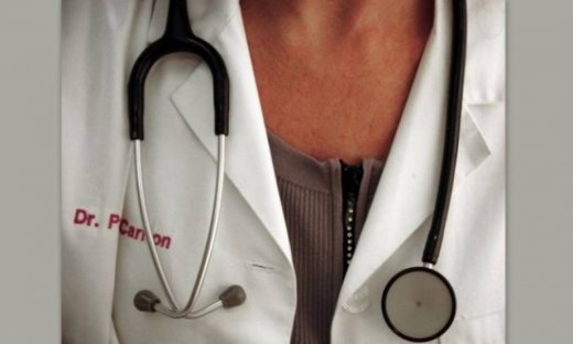 Οι Έλληνες γονείς θέλουν τα παιδιά τους γιατρούς! Τι αποκαλύπτει έρευνα!