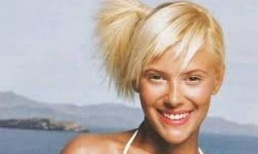 Λάουρα Νάργες: Πόσταρε σέξι φωτογραφίες της στο twitter!