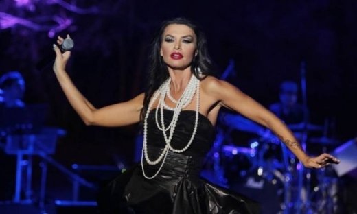 Η Νίνα Λοτσάρη για μια μοναδική συναυλία στην Ρόδο