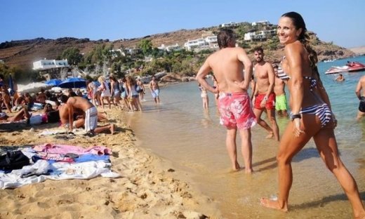 Σόφη Πασχάλη: Σέξι on the beach!