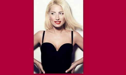 Δείτε την  Μαρία Ηλιάκη με πράσινο μπικίνι